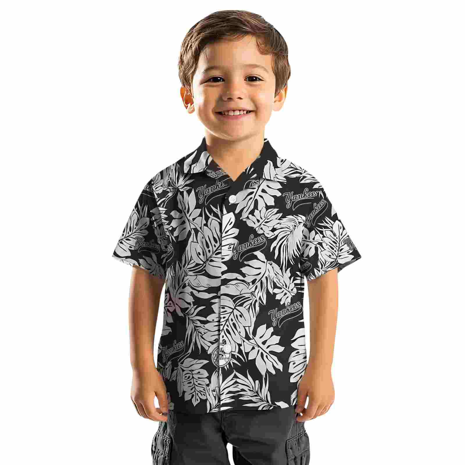 new york yankees monstera leaf pattern black hawaiian shirt top rated